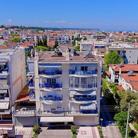 Lovely And Sunny Apartament 300M From Beach!! Peraía Kültér fotó