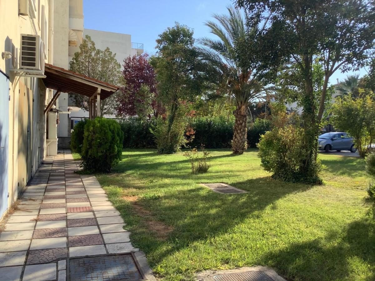 Lovely And Sunny Apartament 300M From Beach!! Peraía Kültér fotó