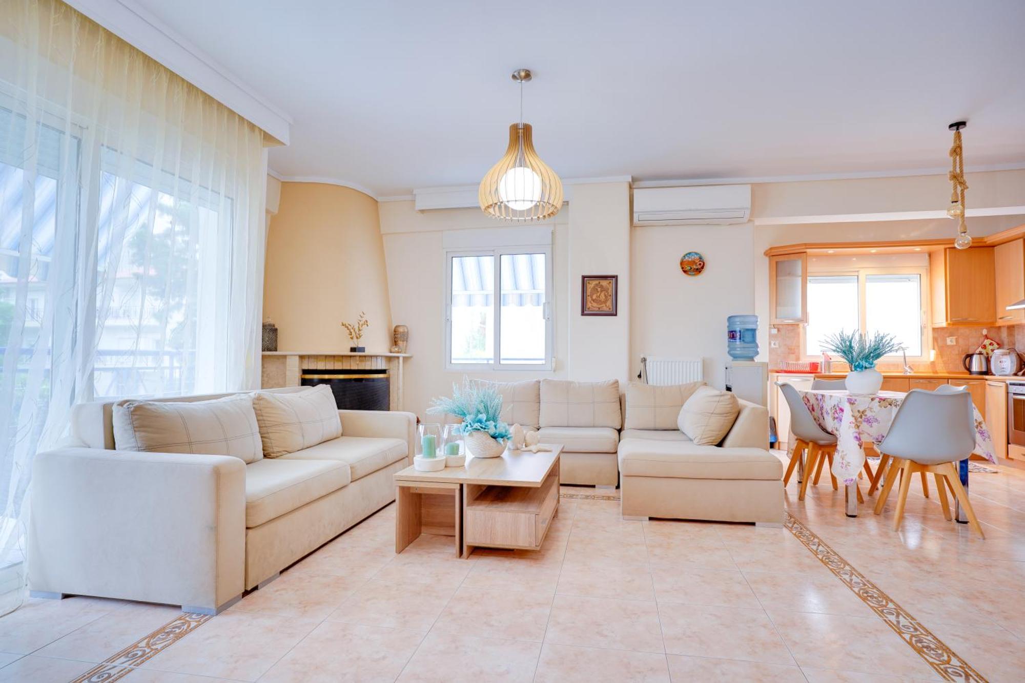 Lovely And Sunny Apartament 300M From Beach!! Peraía Kültér fotó