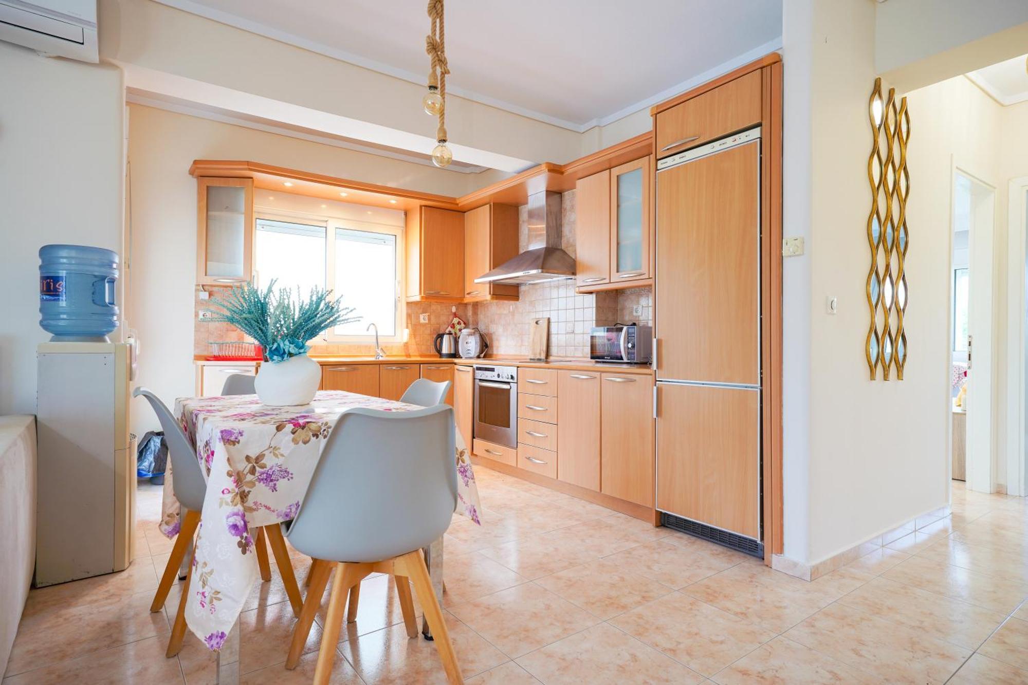 Lovely And Sunny Apartament 300M From Beach!! Peraía Kültér fotó