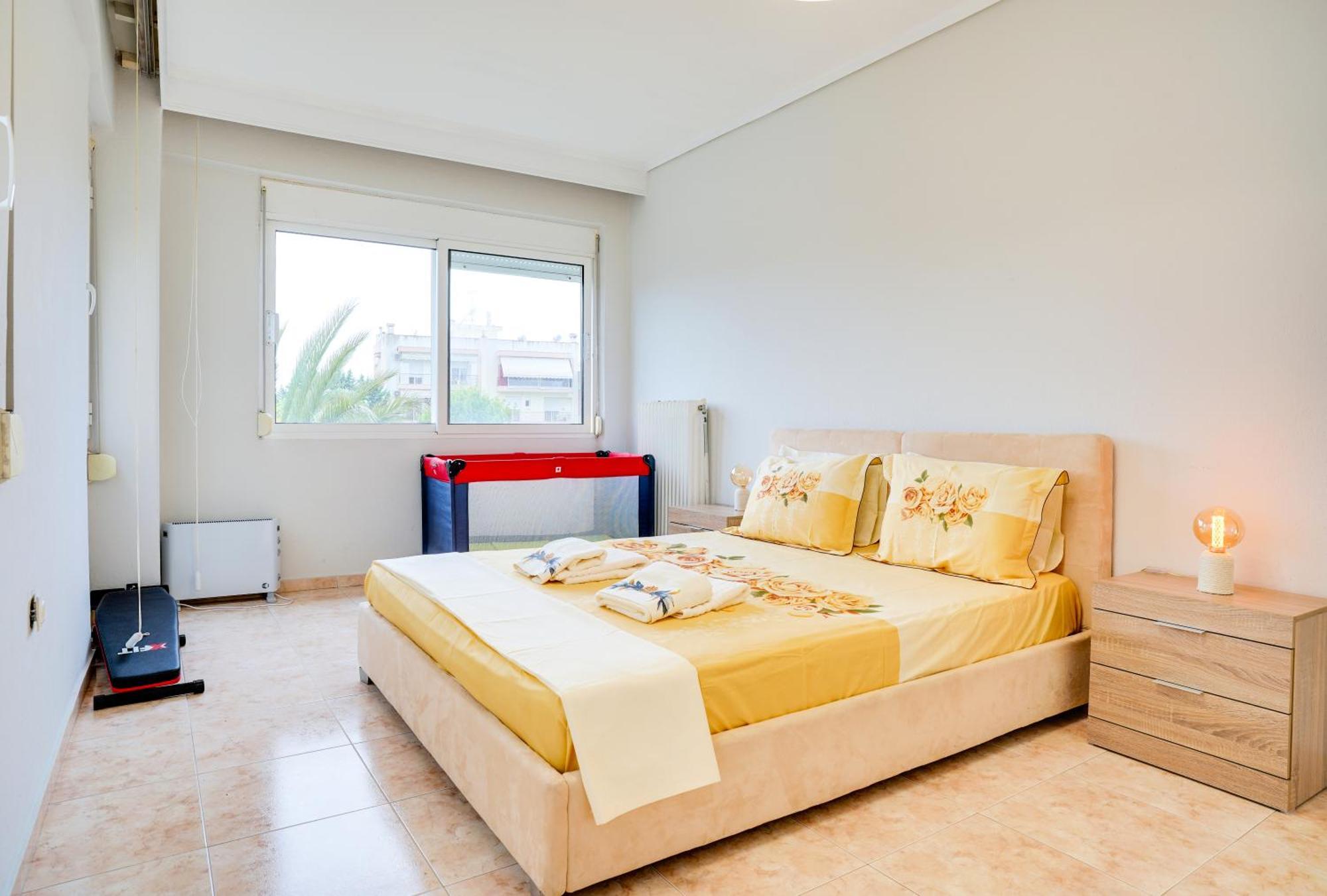 Lovely And Sunny Apartament 300M From Beach!! Peraía Kültér fotó